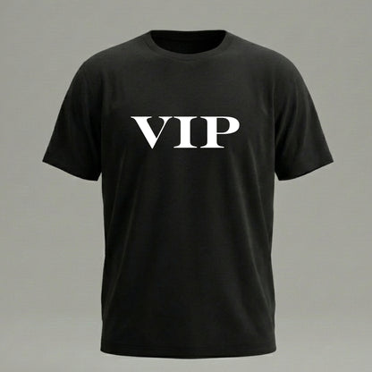تيشيرت وهودي VIP بتصميم بسيط وأنيق